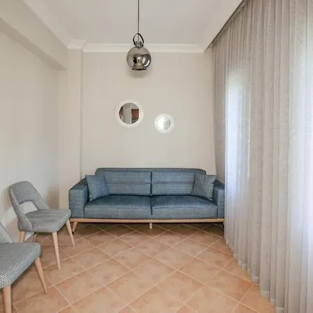Villa Marmaris'te Oezel Havuzlu *