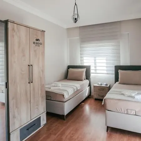 Marmaris'te Oezel Havuzlu ヴィラ