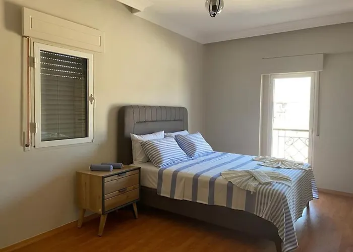 Marmaris'te Oezel Havuzlu