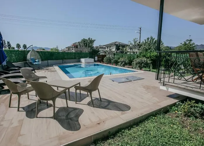 ヴィラ Marmaris'te Oezel Havuzlu