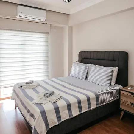 Marmaris'te Oezel Havuzlu וילה *